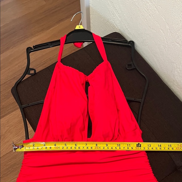 #*088**Stylish Red Women One Piece Swimsuit ( S) - Picture 4 of 5